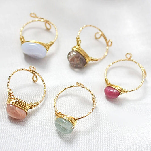 18-Karaatin Luonnonkristalleista Käsintehty Pasianssisormus - Divine Dulcet