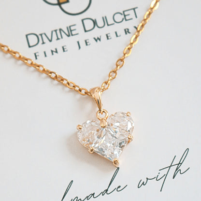 24-Karaatin Cubic Zirconia Sydänriipuskaulakoru - Divine Dulcet