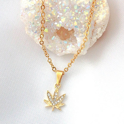 24-Karaatin Kullattu Siro Kannabislehtikaulakoru - Divine Dulcet