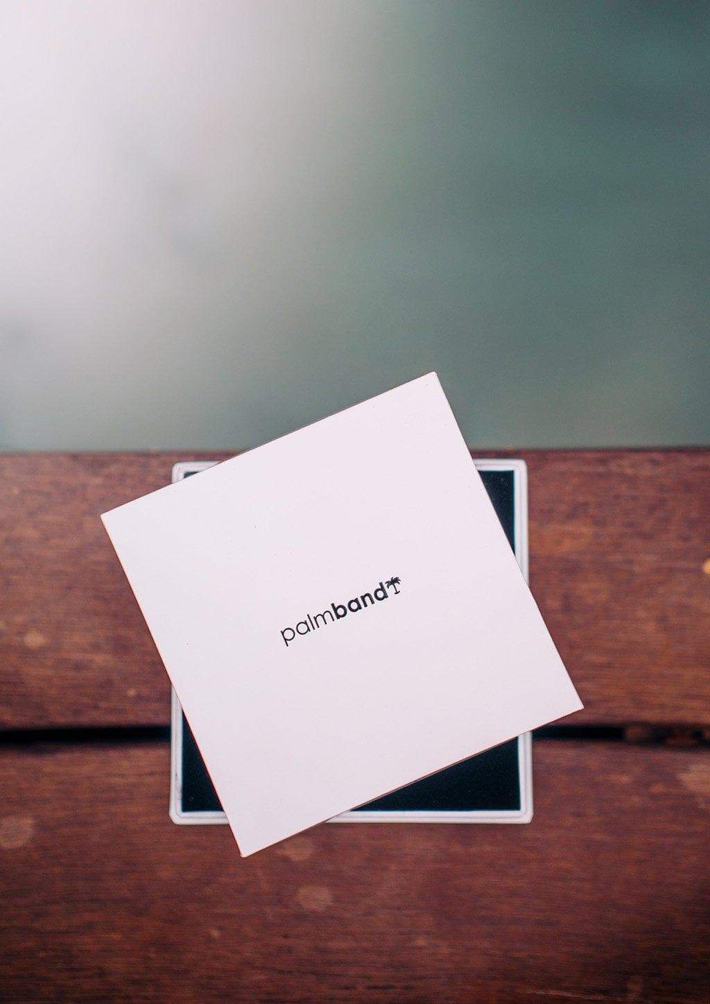 Rannekoru Palm Band Paradise Rose Punottu Nahkaranneke - Valkoinen