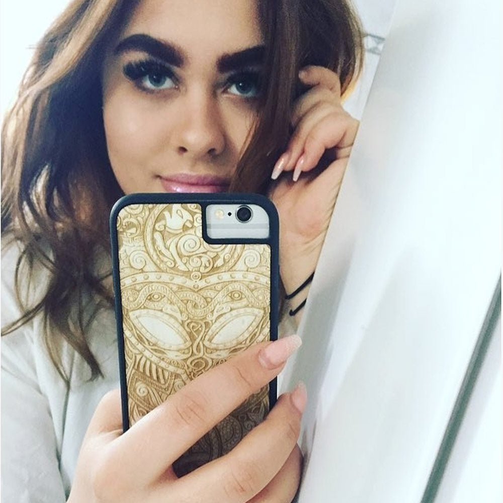 Tulppaanipuinen Puhelimen Suojakuori - Viking MMore - Wood Collection